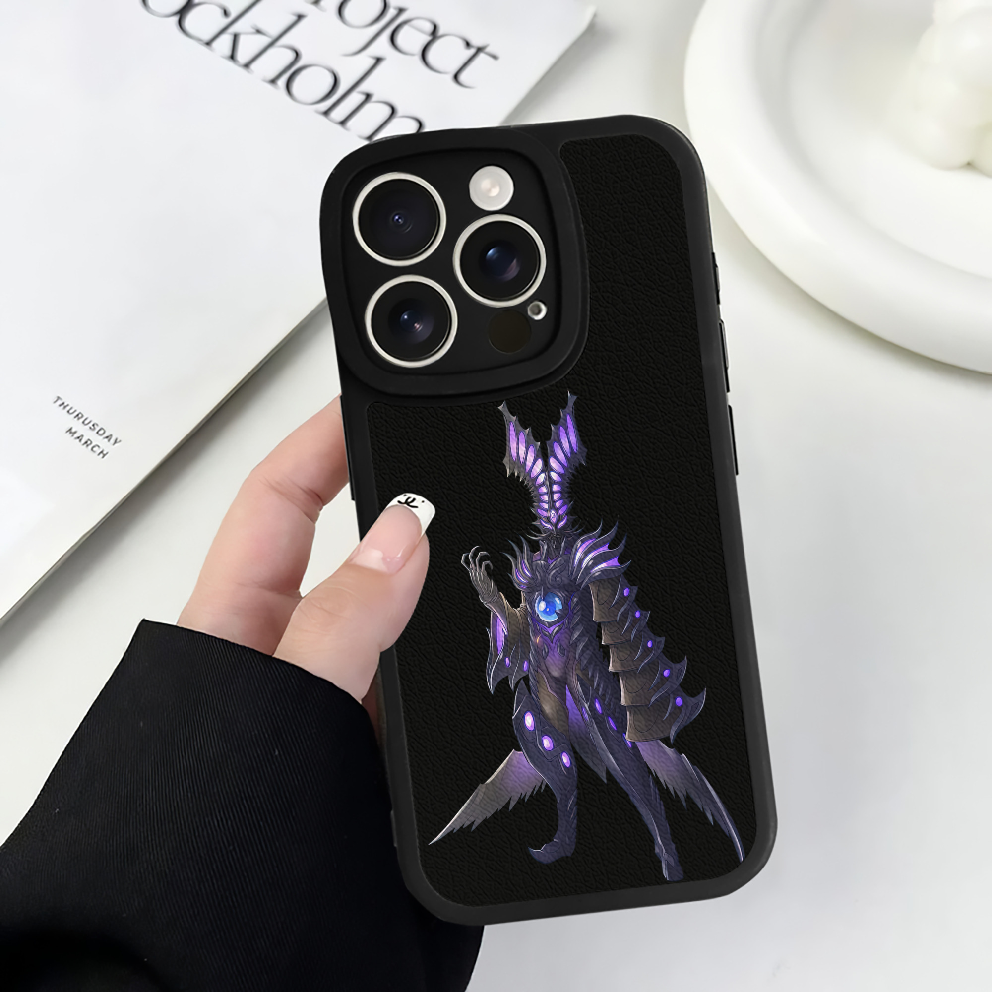 （画像用） ウルトラマン Ultraman 【iPhone 16シリーズ対応】シリコンスマホケース（レザー調） 材質：シリコン